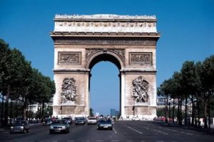 パリのおすすめ観光スポット	凱旋門