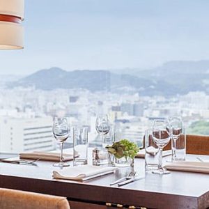 グリルテーブル ウィズ スカイバー／ホテル クラウンパレス