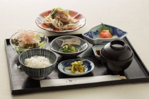 鉄板焼き けやき